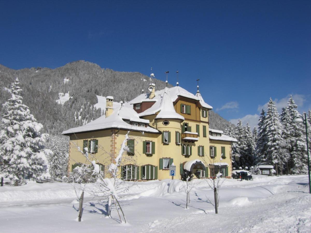 Hotel Baur Am See Dobbiaco Eksteriør billede